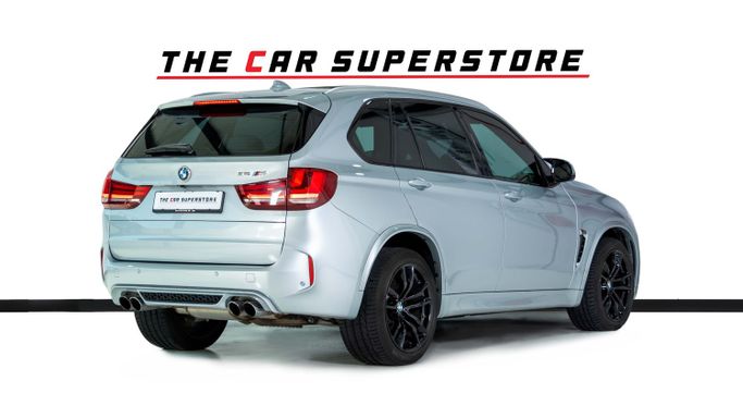 Подержанный BMW X5 M II (F85), 4.4 л, 2016 в Дубае от The Car Superstore Серый цвет. GCC | AUTO.AE