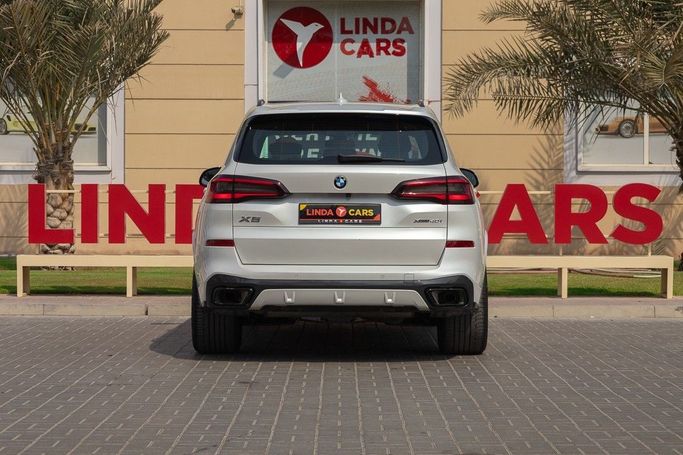 Used BMW X5 40i IV (G05/G18) Facelift, 3.0 l, 2023 in Dubai by Linda Cars, White color. GCC Specs | AUTO.AE