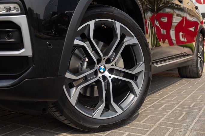 Used BMW X5 40i IV (G05/G18), 3.0 l, 2021 in Dubai by Linda Cars, Black color. GCC Specs | AUTO.AE
