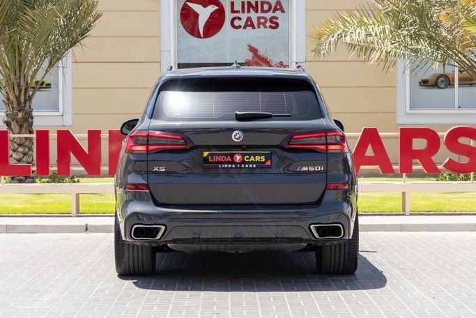 Used BMW X5 M50i IV (G05/G18), 4.4 l, 2023 in Dubai by Linda Cars, Grey color. GCC Specs | AUTO.AE