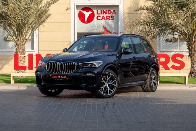 Подержанный BMW X5 40i IV (G05/G18), 3.0 л, 2019 в Дубае от Linda Cars Синий цвет. GCC | AUTO.AE