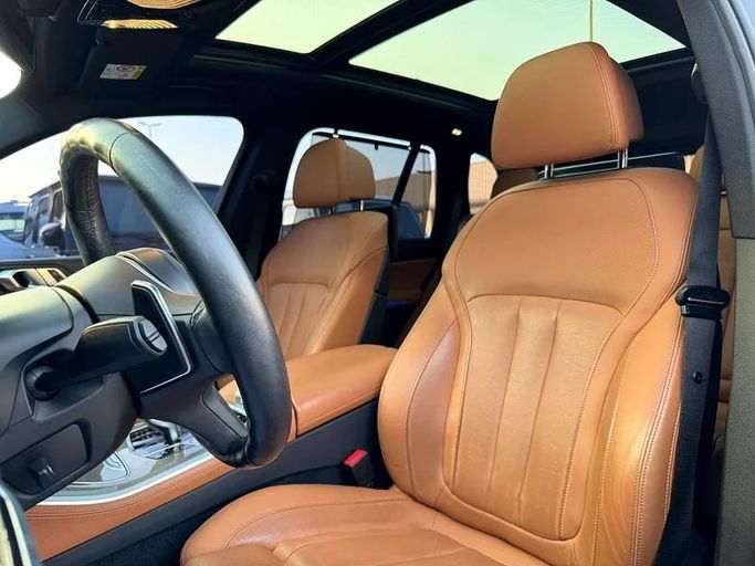 Подержанный BMW X5 40i IV (G05/G18), 3.0 л, 2023 в Дубае от Auto Bank Motors Черный цвет. GCC | AUTO.AE