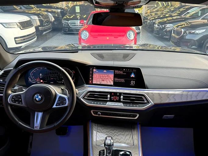 Подержанный BMW X5 40i IV (G05/G18), 3.0 л, 2023 в Дубае от Auto Bank Motors Черный цвет. GCC | AUTO.AE