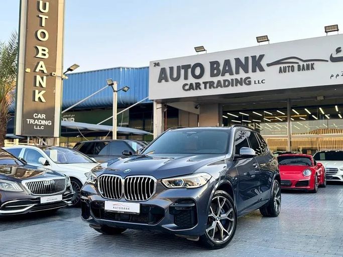 Подержанный BMW X5 40i IV (G05/G18), 3.0 л, 2023 в Дубае от Auto Bank Motors Черный цвет. GCC | AUTO.AE