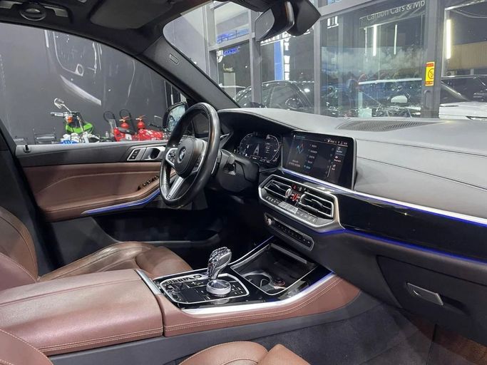Подержанный BMW X5 40i IV (G05/G18), 3.0 л, 2020 в Дубае от Carbon Cars Тёмно-синий цвет. GCC | AUTO.AE