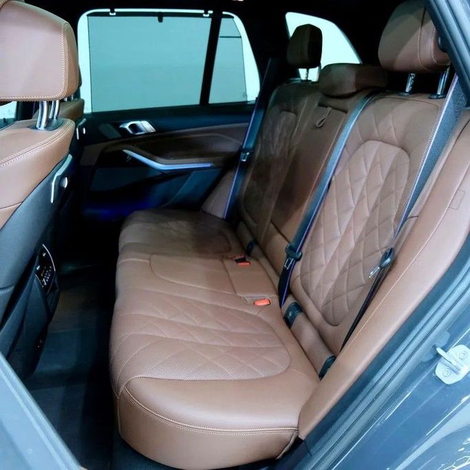 Used BMW X5 40i IV (G05/G18) Facelift, 3.0 l, 2024 in Dubai by Carzilla Motors, Black color. GCC Specs | AUTO.AE