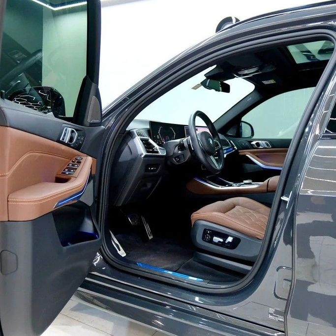 Used BMW X5 40i IV (G05/G18) Facelift, 3.0 l, 2024 in Dubai by Carzilla Motors, Black color. GCC Specs | AUTO.AE