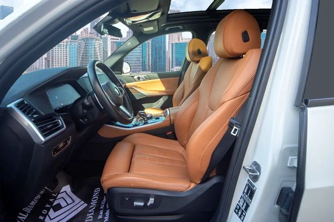 Used BMW X5 40i IV (G05/G18), 3.0 l, 2022 in Dubai by Royal Diamond Motors, White color. GCC Specs | AUTO.AE