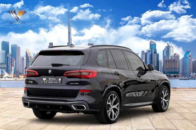 Used BMW X5 40i IV (G05/G18), 3.0 l, 2019 in Dubai by Royal Diamond Motors, Black color. GCC Specs | AUTO.AE