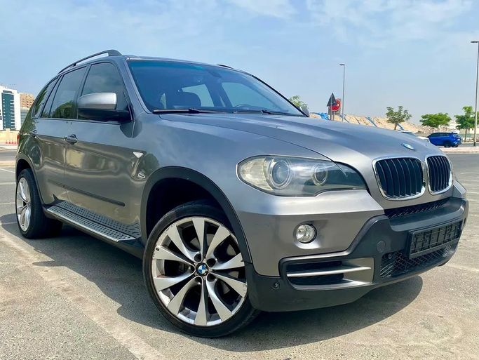 مستعملة BMW X5 30i xDrive II (E70), 3.0 l, 2008 في في دبي من Telsolco، اللون فضي. مواصفات الخليج | AUTO.AE