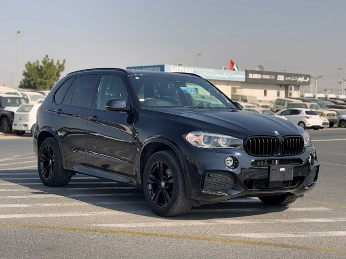 مستعملة BMW X5 35d xDrive III (F15), 3.0 l, 2016 في في دبي من AL HUSNAIN MOTORS FZE، اللون أسود.  | AUTO.AE