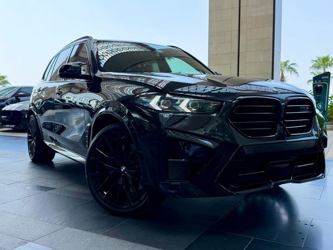 مستعملة BMW X5 M60i عملية فيس ليفت IV (G05/G18), 4.4 l, 2025 في في الإمارات, دبي، اللون أسود. المواصفات الأمريكية | AUTO.AE | إعلان #275407