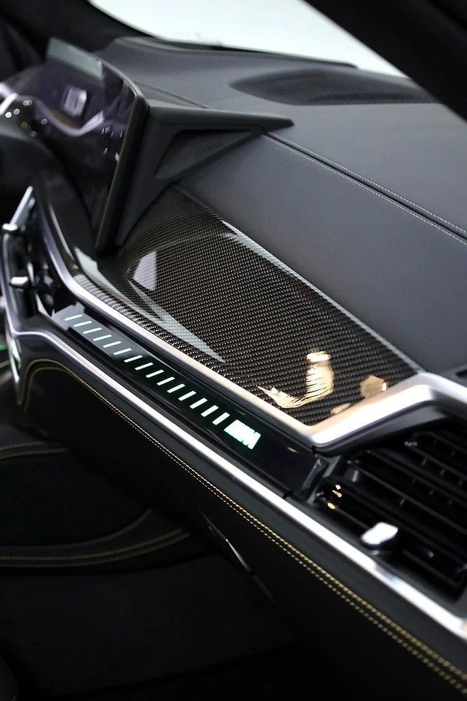 Новый BMW X6 M Competition III (F96) Рестайлинг, 4.4 л, 2025 в Дубае от Al Faris Motors Зеленый цвет. Other | AUTO.AE