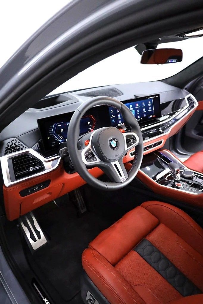 Новый BMW X6 M Competition III (F96) Рестайлинг, 4.4 л, 2025 в Дубае от Al Faris Motors Серый цвет. Other | AUTO.AE