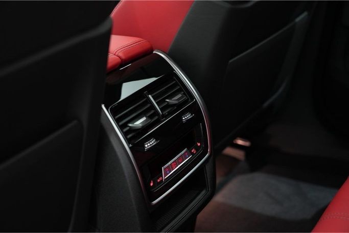 New BMW X6 M Competition III (F96) Facelift, 4.4 l, 2025 in Dubai by Oscar Motors, Black color. GCC Specs | AUTO.AE