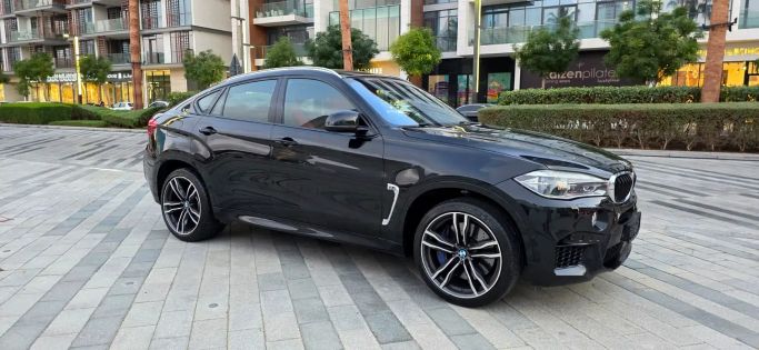 Подержанный BMW X6 M II (F86), 4.4 л, 2016 в Дубае от Auto Bank Trading Черный цвет. GCC | AUTO.AE