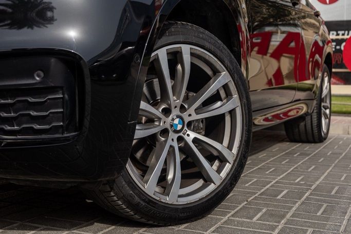 Подержанный BMW X6 35i II (F16), 3.0 л, 2019 в Дубае от Linda Cars Черный цвет. GCC | AUTO.AE