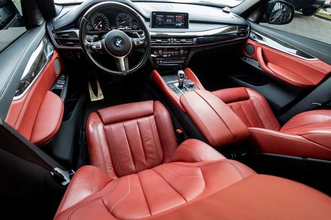 Подержанный BMW X6 35i II (F16), 3.0 л, 2019 в Дубае от Linda Cars Черный цвет. GCC | AUTO.AE