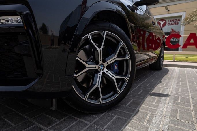 Подержанный BMW X6 40i III (G06), 3.0 л, 2020 в Дубае от Linda Cars Черный цвет. GCC | AUTO.AE