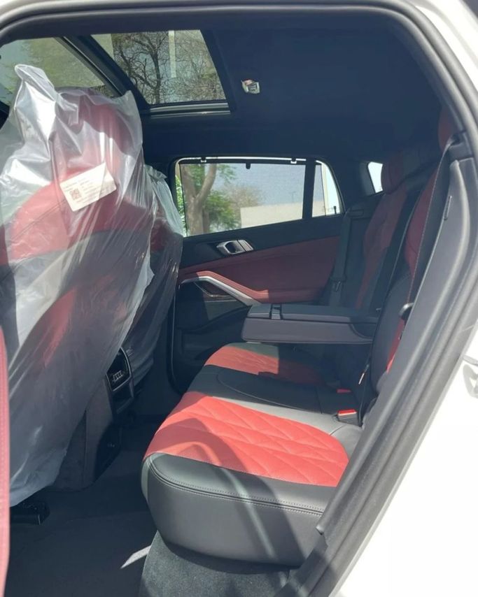 New BMW X6 40i III (G06) Facelift, 3.0 l, 2025 in Dubai by Auto Gallery DXB, White color. GCC Specs | AUTO.AE