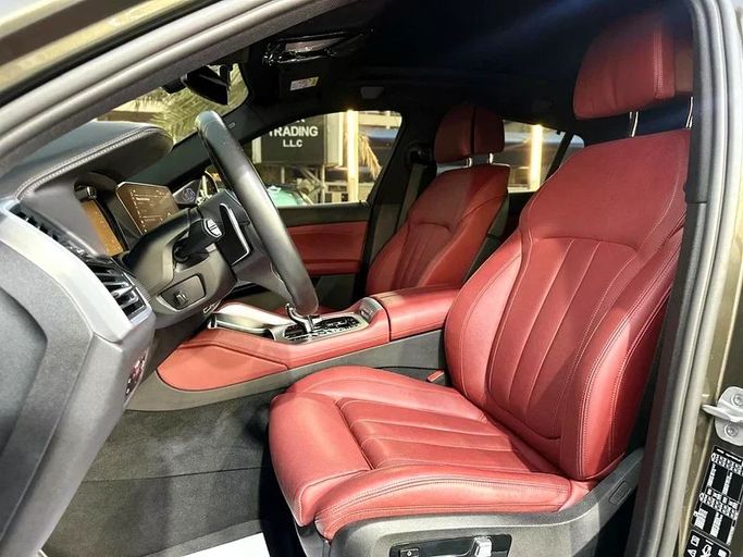 Подержанный BMW X6 40i III (G06), 3.0 л, 2021 в Дубае от Auto Bank Motors Черный цвет. Корейская | AUTO.AE