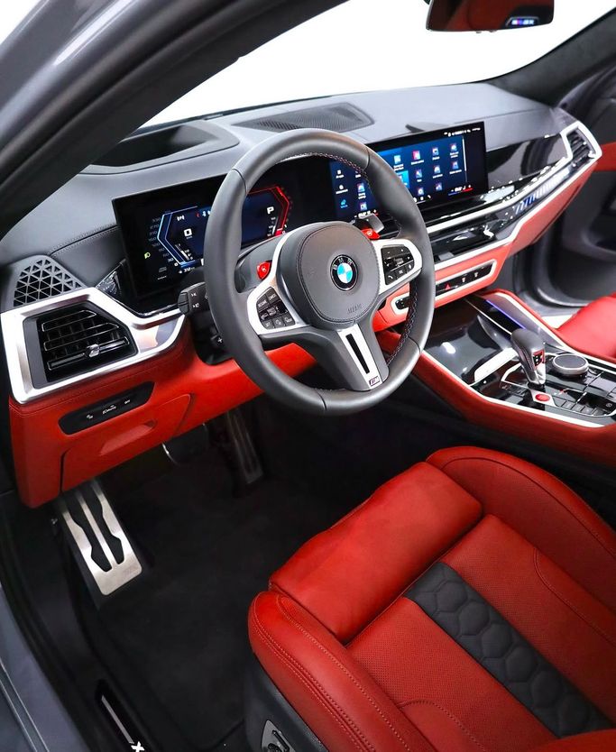 New BMW X6 M60i III (G06) Facelift, 4.4 l, 2025 in Dubai, Grey color. Canadian Specs | AUTO.AE