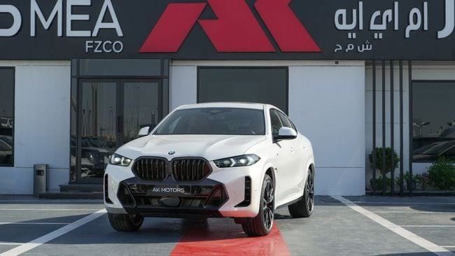 جديدة BMW X6 40i xDrive عملية شد الوجه III (G06), 3.0 l, 2026 في في دبي من AK Motors MEA، اللون أبيض. المواصفات الأوروبية | AUTO.AE