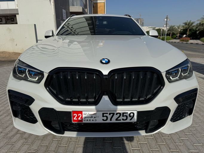 Used BMW X6 40i xDrive III (G06), 3.0 l, 2023 in Dubai, White color. GCC Specs | AUTO.AE