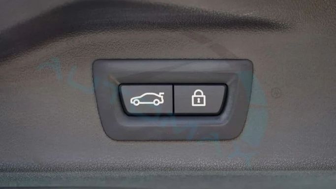 Новый BMW X7 40i I (G07) Рестайлинг, 3.0 л, 2025 в Дубае от Auto Max Group Черный цвет. GCC | AUTO.AE