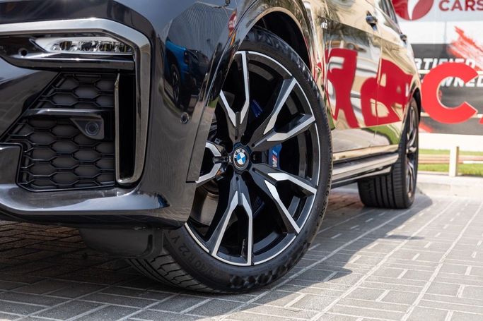 Used BMW X7 40i I (G07), 3.0 l, 2021 in Dubai by Linda Cars, Black color. GCC Specs | AUTO.AE