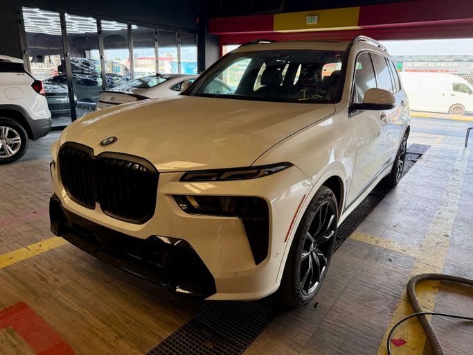 Подержанный BMW X7 40i I (G07) Рестайлинг, 3.0 л, 2024 в Дубае Белый цвет.  | AUTO.AE