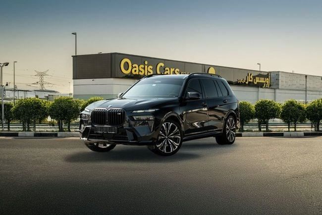 مستعملة BMW X7 M60i I (G07) شد الوجه, 4.4 l, 2024 في في دبي من OASIS CARS، اللون أسود. مواصفات الخليج | AUTO.AE