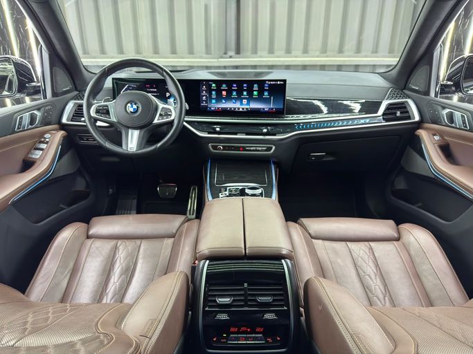 Used BMW X7 40i I (G07) Facelift, 3.0 l, 2025 in UAE, Dubai by Zeus Motors, White color. GCC Specs | AUTO.AE | Listing #295484 — photo 17 of 25