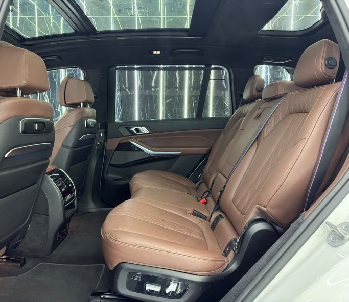 Used BMW X7 40i I (G07) Facelift, 3.0 l, 2025 in UAE, Dubai by Zeus Motors, White color. GCC Specs | AUTO.AE | Listing #295484 — photo 20 of 25