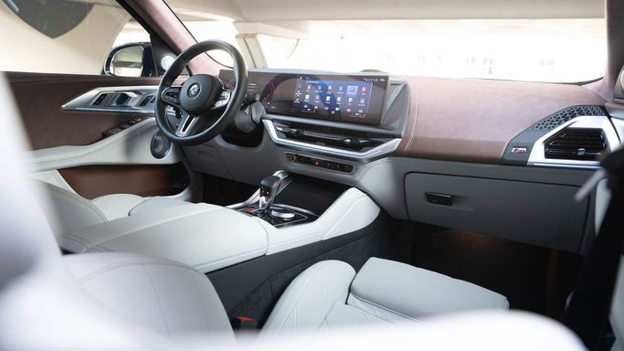 BMW XM Label, 2023 внедорожник 5 дв. бизнес класса в Дубае от AVA car rental черный цвет | AUTO.AE