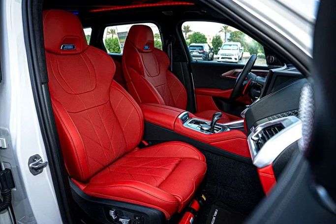 Новый BMW XM Label, 4.4 л, 2025 в Дубае от MBA Motors Белый цвет. Other | AUTO.AE