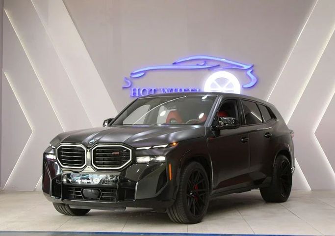 Подержанный BMW XM, 4.4 л, 2024 в Дубае от Hot Wheel Used Motors Черный цвет. Other | AUTO.AE