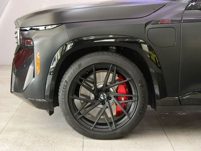 Подержанный BMW XM, 4.4 л, 2024 в Дубае от Hot Wheel Used Motors Черный цвет. Other | AUTO.AE