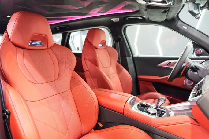 New BMW XM Label, 4.4 l, 2025 in Dubai by Sanam Cars, Black color. GCC Specs | AUTO.AE