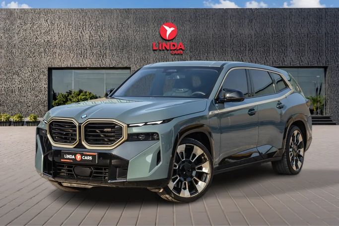 مستعملة ⁦BMW XM، 4.4 l، 2023⁩ في في الإمارات, دبي من Linda Cars، اللون لون آخر. مواصفات الخليج | AUTO.AE | إعلان #290163