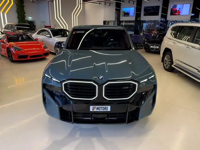 مستعملة BMW XM، 4.4 لتر، 2024 في الإمارات، دبي من GE Motors، اللون رمادي. المواصفات الأوروبية | AUTO.AE | إعلان #295563 — صورة 3 من 16