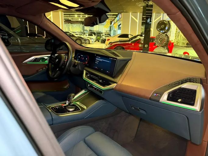 مستعملة BMW XM، 4.4 لتر، 2024 في الإمارات، دبي من GE Motors، اللون رمادي. المواصفات الأوروبية | AUTO.AE | إعلان #295563 — صورة 11 من 16