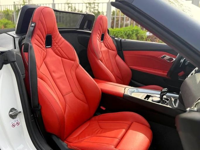 Подержанный BMW Z4 20i III (G29), 2.0 л, 2020 в Дубае от Alta Class Motors Белый цвет. GCC | AUTO.AE