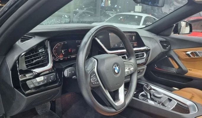 Подержанный BMW Z4 20i III (G29), 2.0 л, 2021 в Дубае от Carbon Cars Черный цвет. Other | AUTO.AE