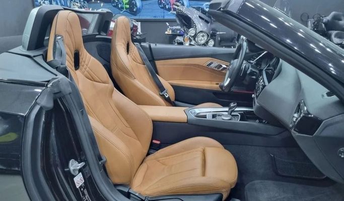 Подержанный BMW Z4 20i III (G29), 2.0 л, 2021 в Дубае от Carbon Cars Черный цвет. Other | AUTO.AE