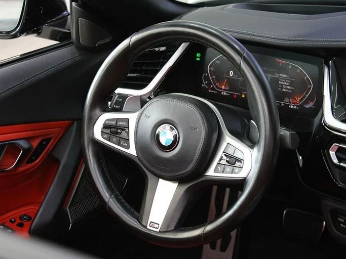 Подержанный BMW Z4 30i III (G29), 2.0 л, 2022 в Дубае от Hot Wheel Used Motors Черный цвет. GCC | AUTO.AE