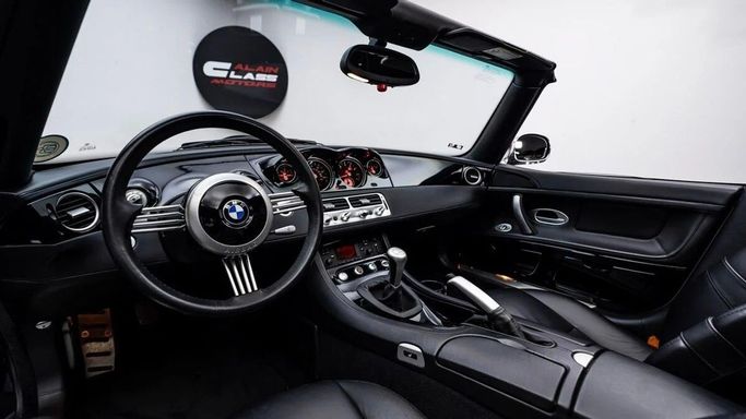 Подержанный BMW Z8, 4.9 л, 2000 в Дубае от Al Ain Class Motors Черный цвет. Американская | AUTO.AE