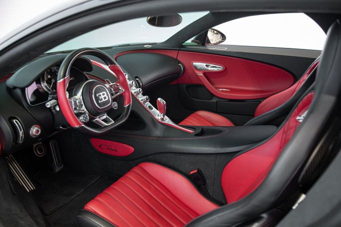 مستعملة Bugatti Chiron, 8.0 l, 2018 في في دبي من Exotic Cars، اللون عنابي. أخرى | AUTO.AE