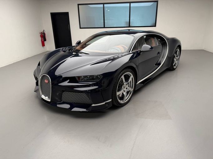 Подержанный Bugatti Chiron, 8.0 л, 2023 в Дубае Синий цвет. Европейская | AUTO.AE