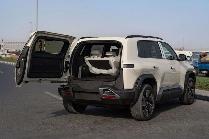 Новый BYD FangChengBao Leopard 3, 2024 в Дубае от Altass Motors Белый цвет. Other | AUTO.AE